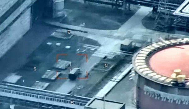 Ядерний щит: окупанти розмістили техніку з БК усередині енергоблоку ЗАЕС