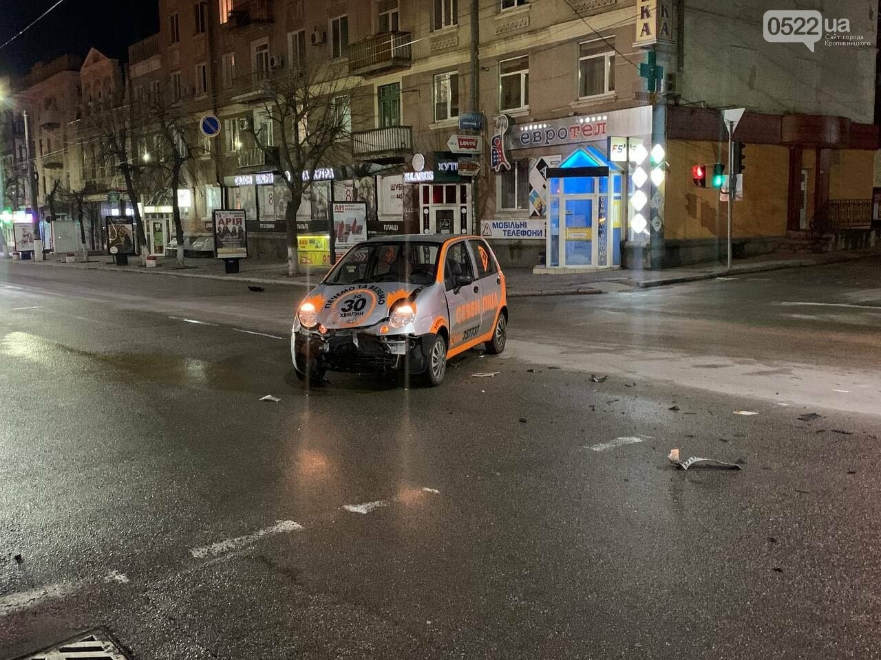 Піца вчасно не приїде: ДТП стало на шляху своєчасної доставки, фото-2