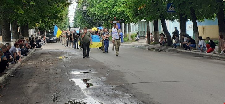 В громаді на Кіровоградщині попрощалися із загиблим захисником