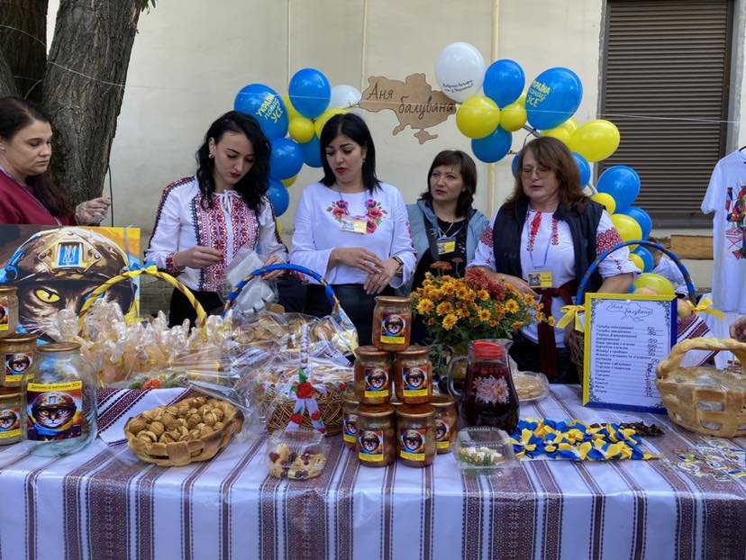 У Кропивницькому провели ярмарок-виставку продукції волонтерських центрів