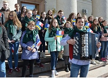 Париж, ми з тобою - жителі Кропивницького виказали підтримку французам