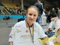 Школярка з Кропивницького здобула перемогу з карате Школярка з Кропивницького здобула перемогу з карате, Александр