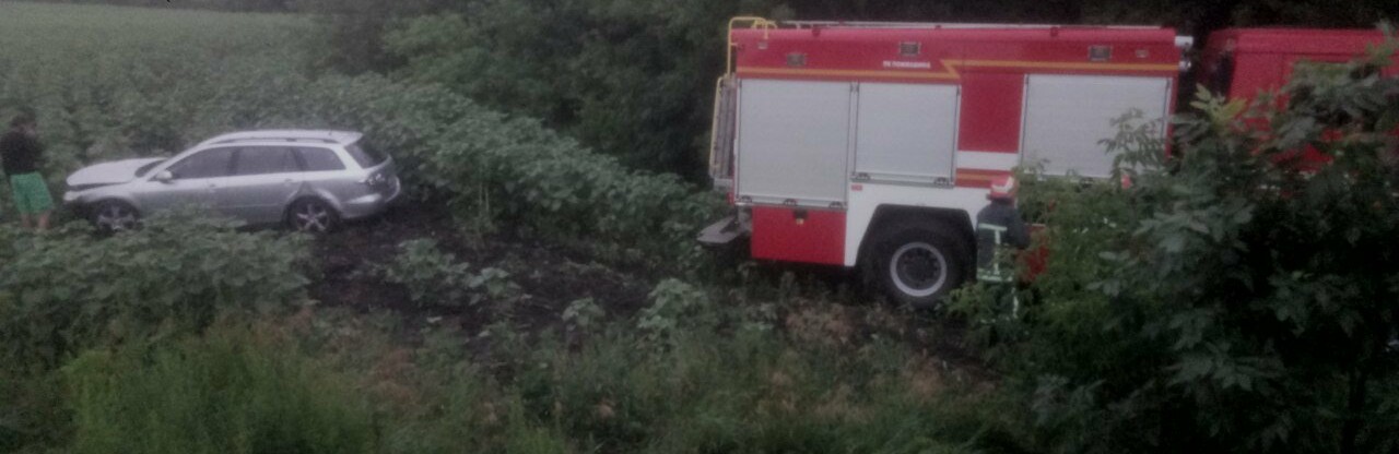 Бійці кіровоградського гарнізону надали допомогу водіям 2-х транспо... Бійці кіровоградського гарнізону надали допомогу водіям 2-х транспортних засобів