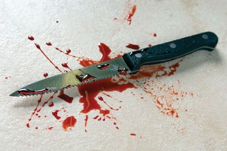 Blood_StainedKnife-pic4-452x302-55528