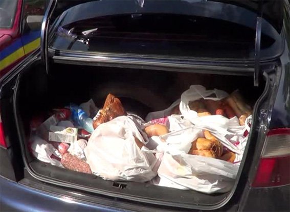 мясо в багажнику