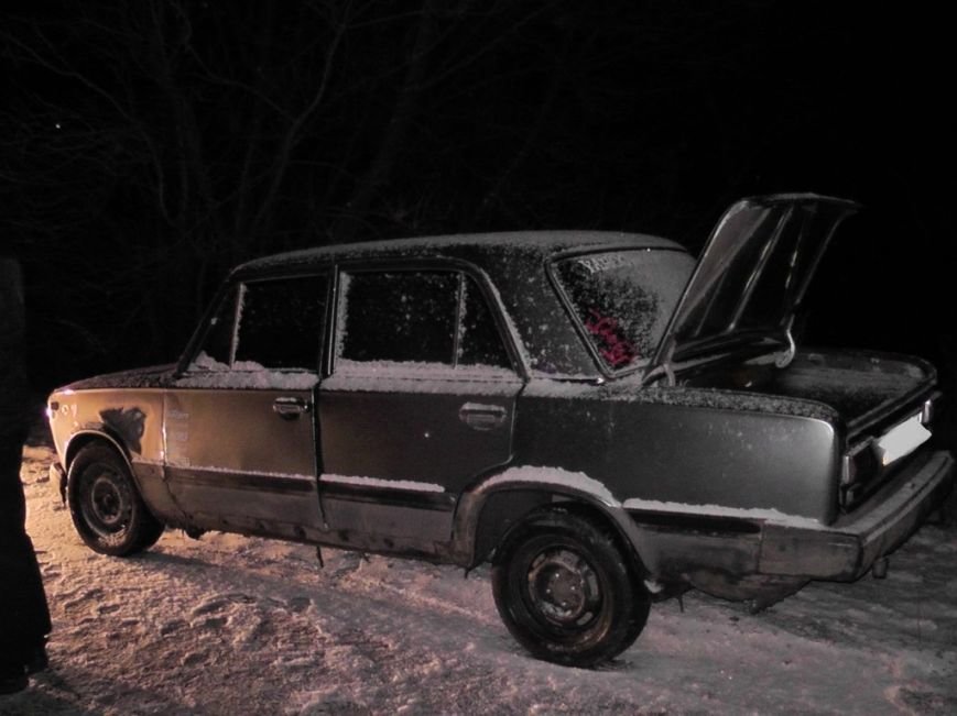 На Кіровоградщині працівники ДАІ затримали водія, який перевозив у салоні свого автомобіля зброю та набої. ФОТО (фото) - фото 1