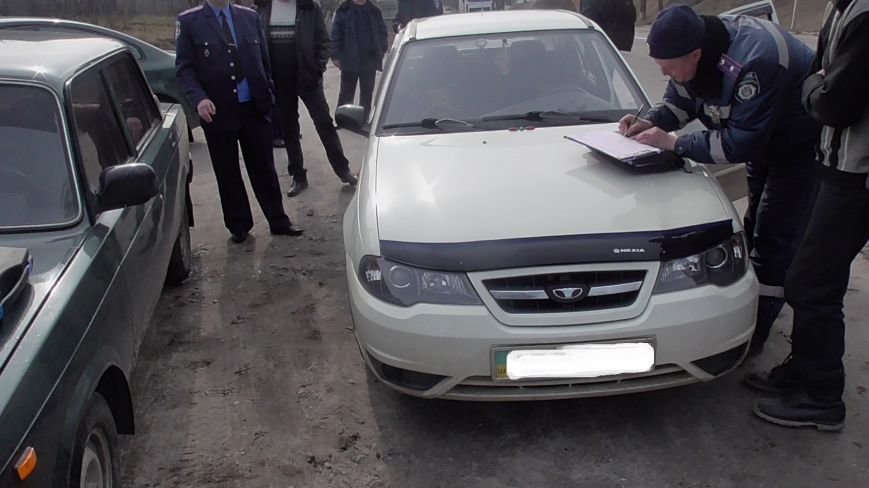 На Кировоградщине в автомобиле пьяного водителя милиционеры обнаружили пистолет. ФОТО (фото) - фото 1